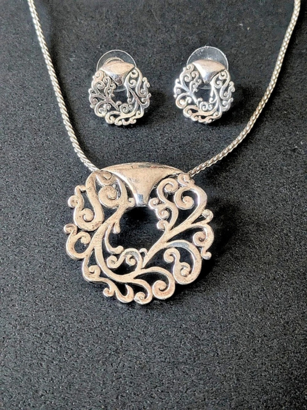 Vintage Ornate Silver Scroll Openwork Pendant Necklace & Stud Earrings Set